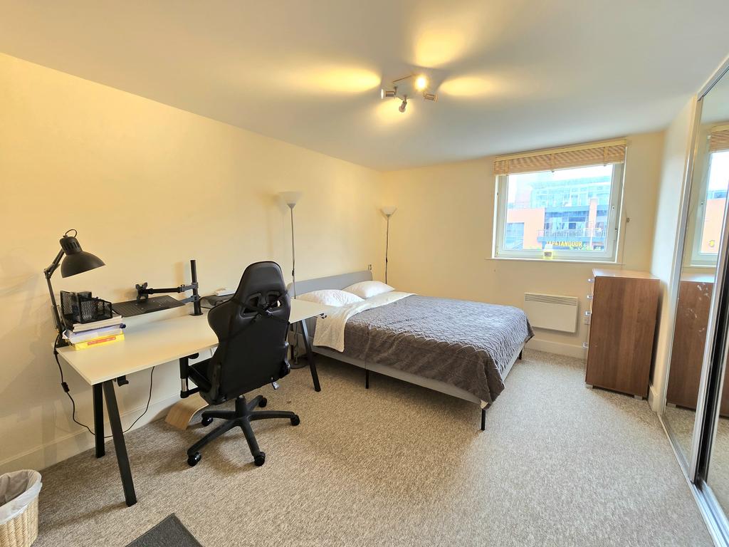 6 Bedroom 1