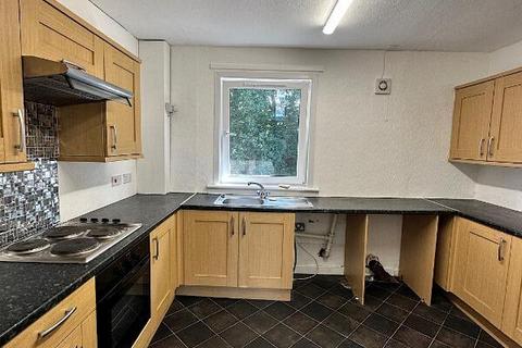 2 bedroom flat to rent, Isla Road Luncarty