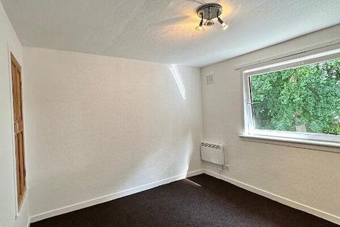 2 bedroom flat to rent, Isla Road Luncarty