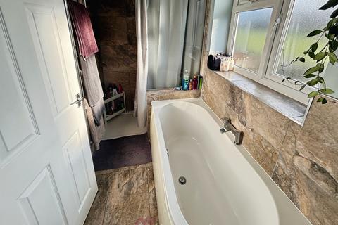 3 bedroom terraced house for sale, Coronation Road, Doncaster DN7