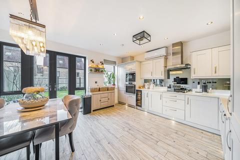 undefined, Whattingdon Road, Coulsdon CR5