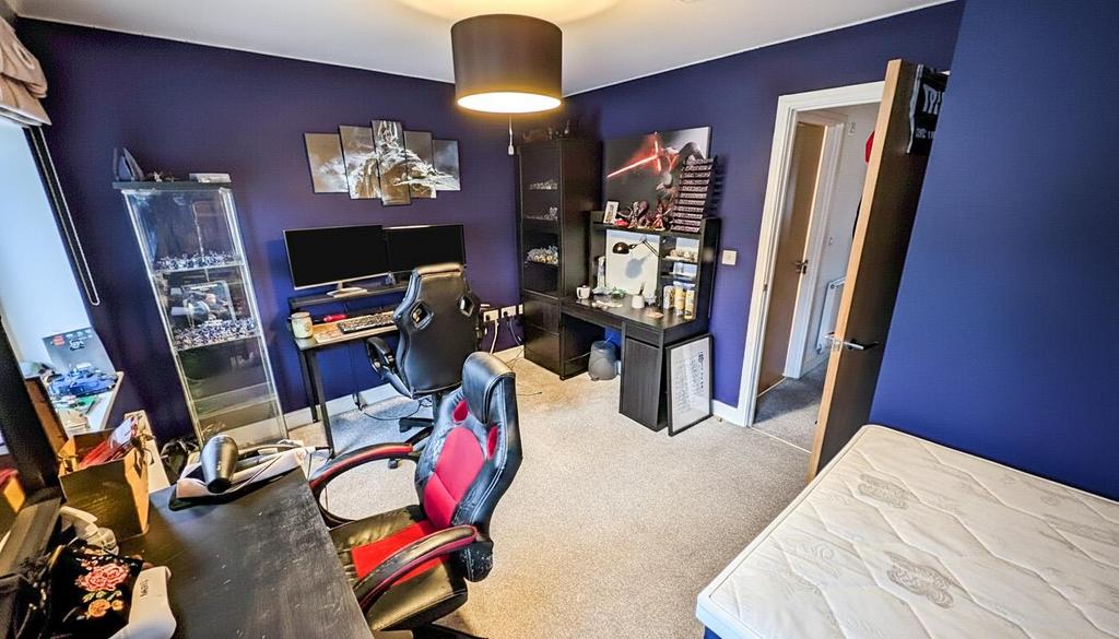 16 Sommerville bedroom 1a.jpg