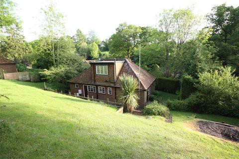 undefined, Mackies Hill, Peaslake GU5