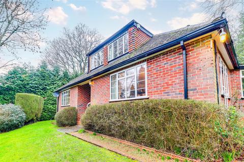 3 bedroom house to rent, Mackies Hill, Peaslake GU5