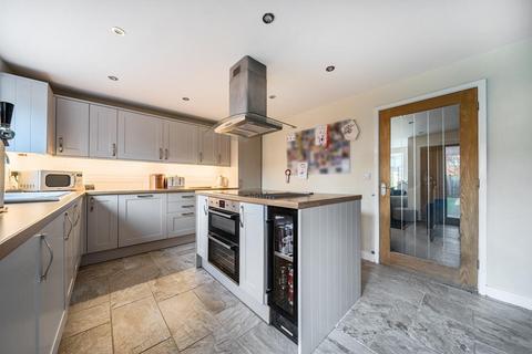3 bedroom detached house for sale, Heywood Court, Ightfield.