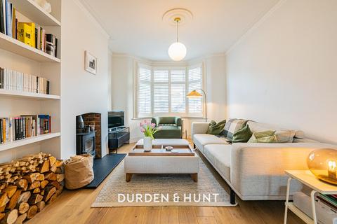 2 bedroom end of terrace house for sale, Douglas Road, Hornchurch, RM11