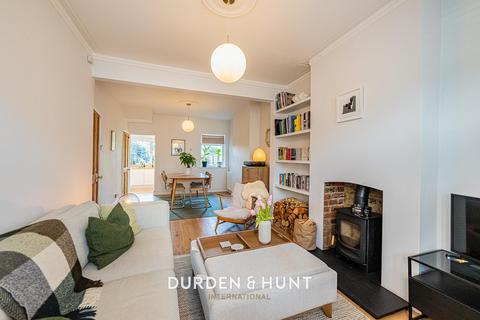 2 bedroom end of terrace house for sale, Douglas Road, Hornchurch, RM11
