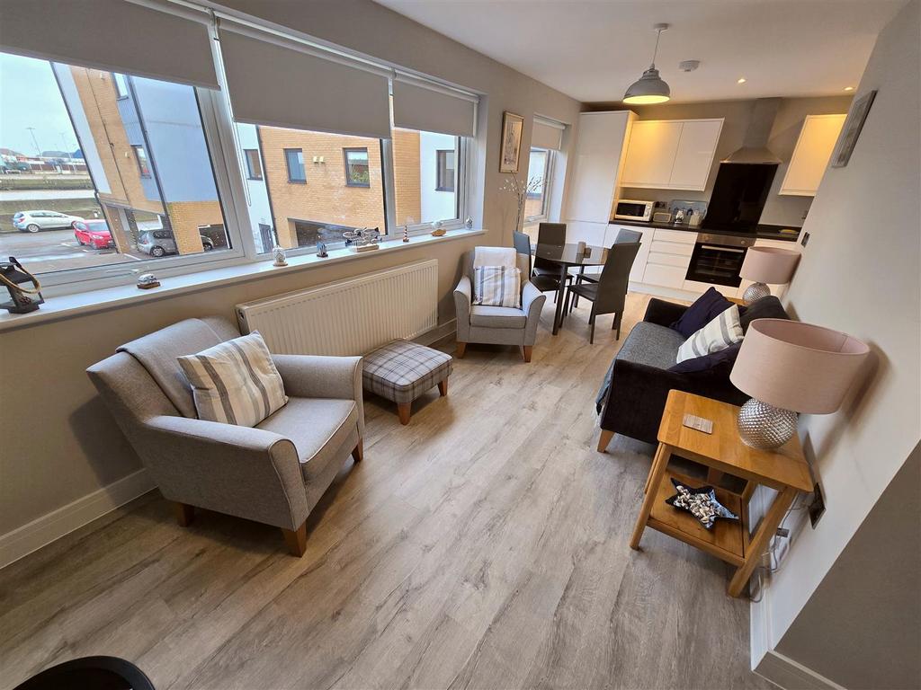 Lounge/Diner/Kitchen