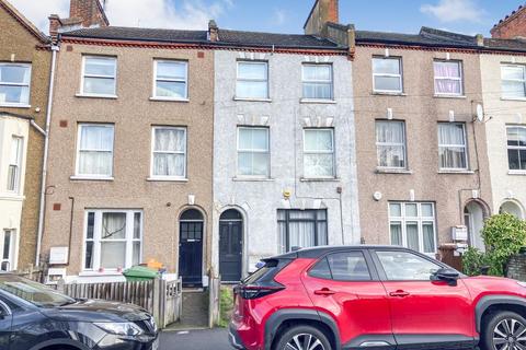 1 bedroom flat for sale, Woodland Road, London SE19