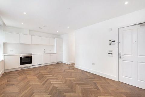 1 bedroom apartment to rent, Charlotte Street, Fitzrovia, London, W1T