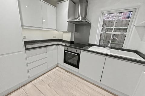 2 bedroom flat for sale, Wareham