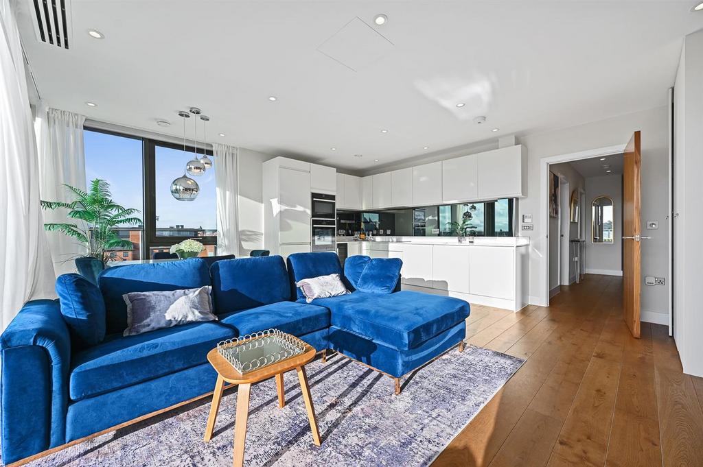 Kitchen Living Area (2).jpg