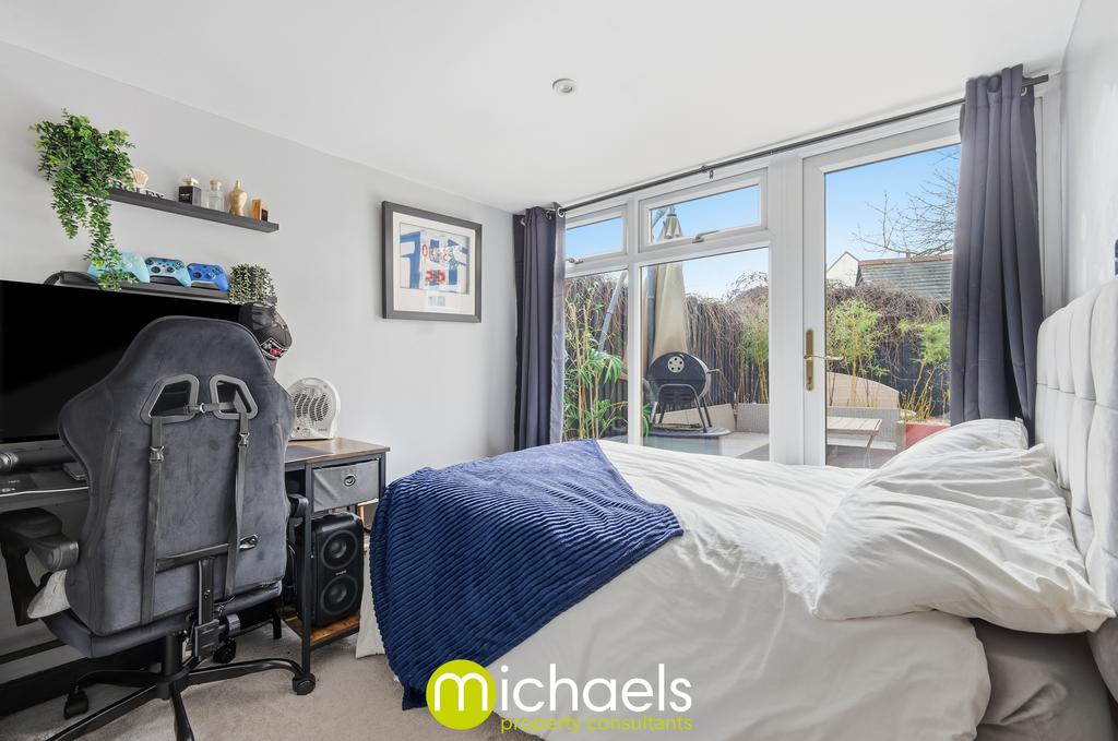 Ground Floor Bedroom (4)