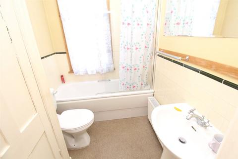 4 bedroom terraced house for sale, Spencer Avenue, London N13