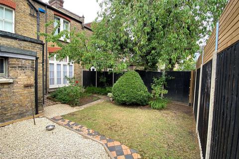 4 bedroom terraced house for sale, Spencer Avenue, London N13
