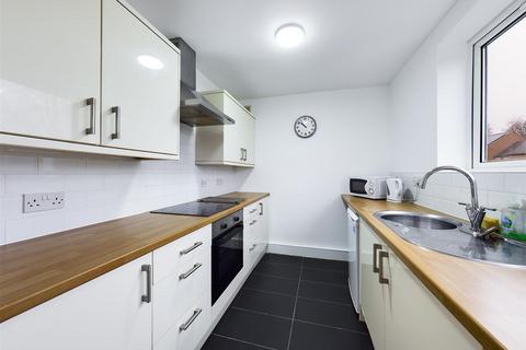 2 bedroom apartment to rent, Brincliffe Court, Nether Edge Road, Sheffield