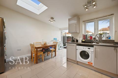 undefined, Cedar Grove, Southall, UB1