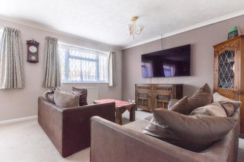 2 bedroom bungalow for sale, Old Drive, Polegate, East Sussex, bn26