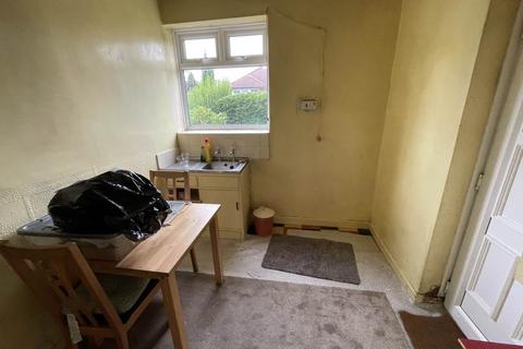 2 bedroom bungalow for sale, Avon Road, Oldham