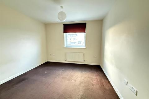 2 bedroom flat for sale, Axon Place, Ilford