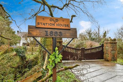 4 bedroom detached house for sale, Station Road, Swansea SA4