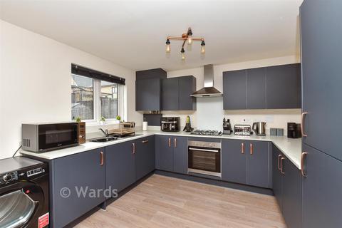 4 bedroom semi-detached house for sale, Dickens Close, Sheerness ME12