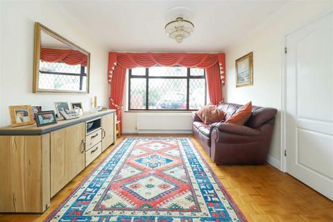 4 bedroom semi-detached house for sale, Reservoir Road, Ruislip HA4