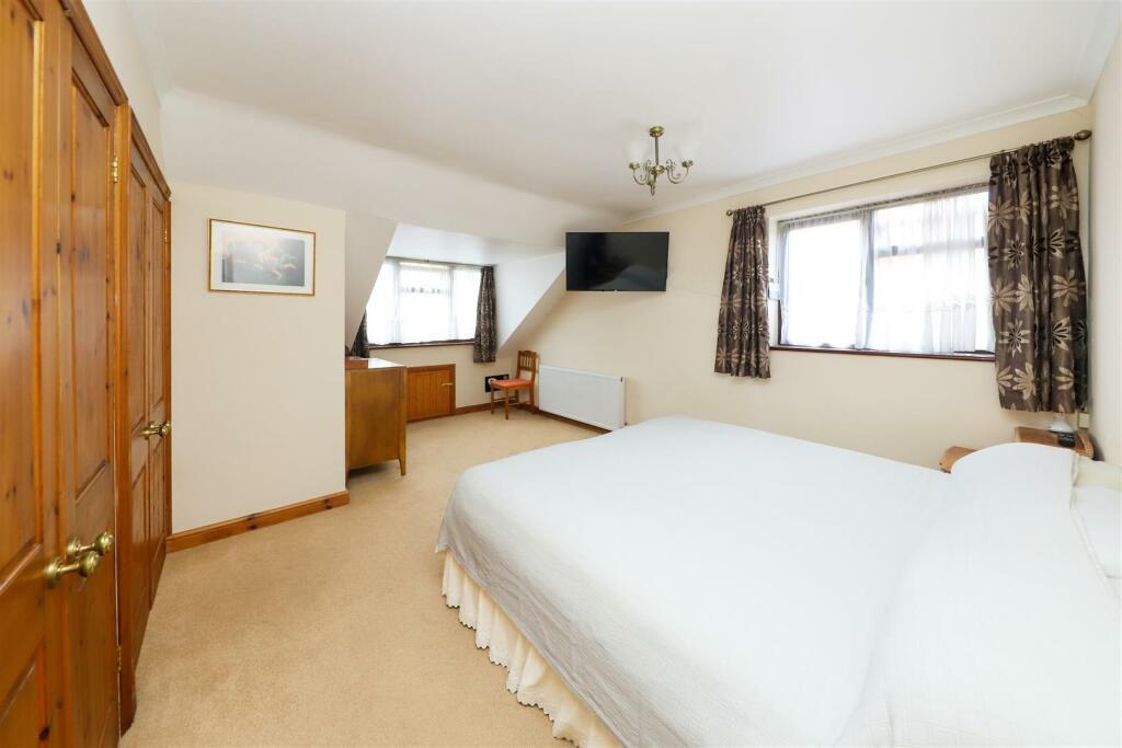 Bedroom One.jpeg