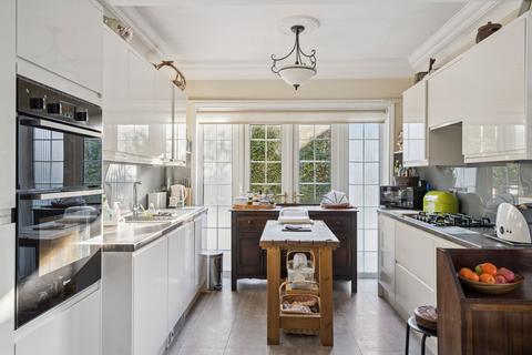 3 bedroom flat for sale, Amersham Road, GERRARDS CROSS SL9