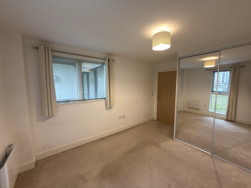 Bedroom (2)