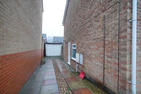 3 bedroom semi-detached house for sale, Darley Close, Swadlincote DE11