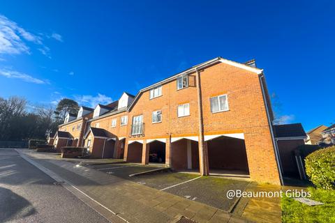 1 bedroom flat to rent, Tynemouth Road, Plumstead, London, SE18 1PJ