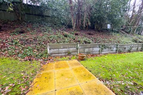 1 bedroom flat to rent, Tynemouth Road, Plumstead, London, SE18 1PJ