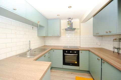 1 bedroom apartment to rent, Swakeleys Drive, Ickenham, UB10