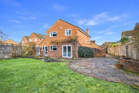 undefined, Apple Close, Tilehurst, Reading, Berkshire, RG31