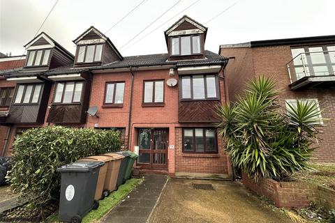 undefined, Pretoria Road, London E4