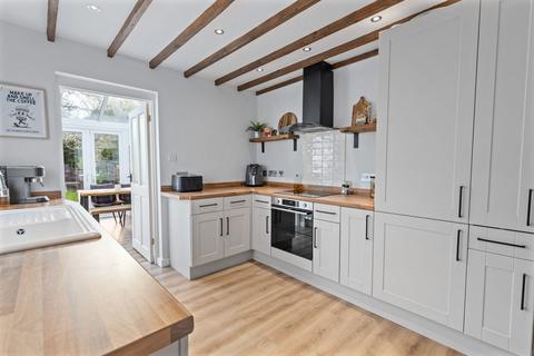 2 bedroom end of terrace house for sale, Copthorne Common, Crawley RH10