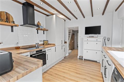 2 bedroom end of terrace house for sale, Copthorne Common, Crawley RH10