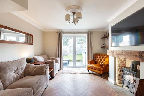 2 bedroom end of terrace house for sale, Robinia Close, Laindon, Basildon, SS15