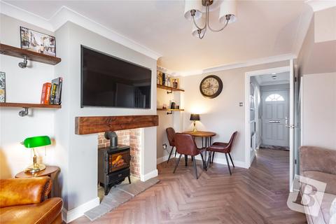 2 bedroom end of terrace house for sale, Robinia Close, Laindon, Basildon, SS15