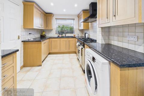4 bedroom detached house for sale, St. Catherines Road, Crawley