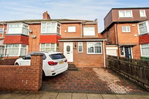 5 bedroom semi-detached house for sale, Sutherland Avenue, Fenham, Newcastle upon Tyne, Tyne and Wear, NE4 9NR