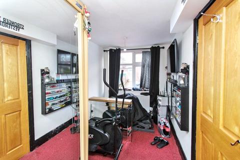 5 bedroom semi-detached house for sale, Sutherland Avenue, Fenham, Newcastle upon Tyne, Tyne and Wear, NE4 9NR