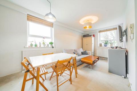 1 bedroom flat for sale, Belgrave Gardens, London NW8