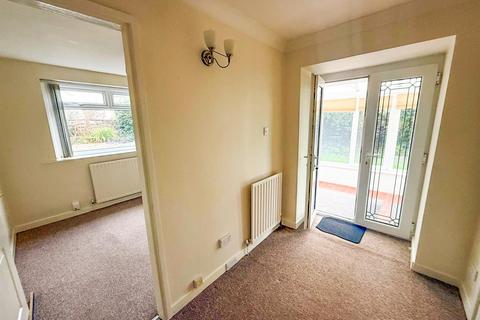 2 bedroom detached bungalow for sale, Craven Drive, Silsden