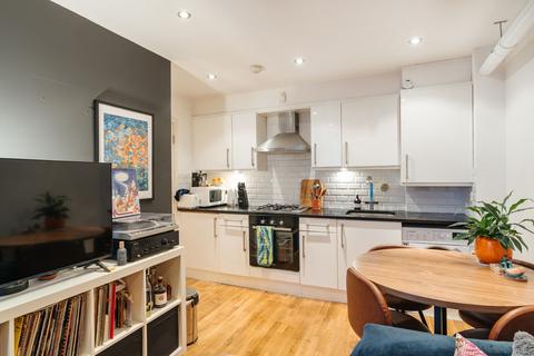 1 bedroom apartment for sale, Wadeson Street, London E2