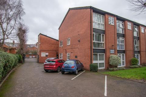 1 bedroom flat for sale, Ashleigh Gardens, Ashleigh Road, Leicester