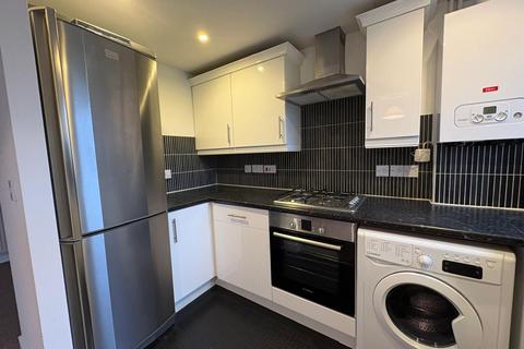 2 bedroom apartment to rent, Bury Road, Gadebury Heights, HP1