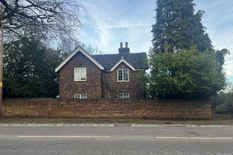 3 bedroom detached house for sale, Clayton Road, Newcastle ST5