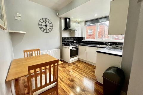 2 bedroom semi-detached house for sale, West Vallum, Newcastle Upon Tyne